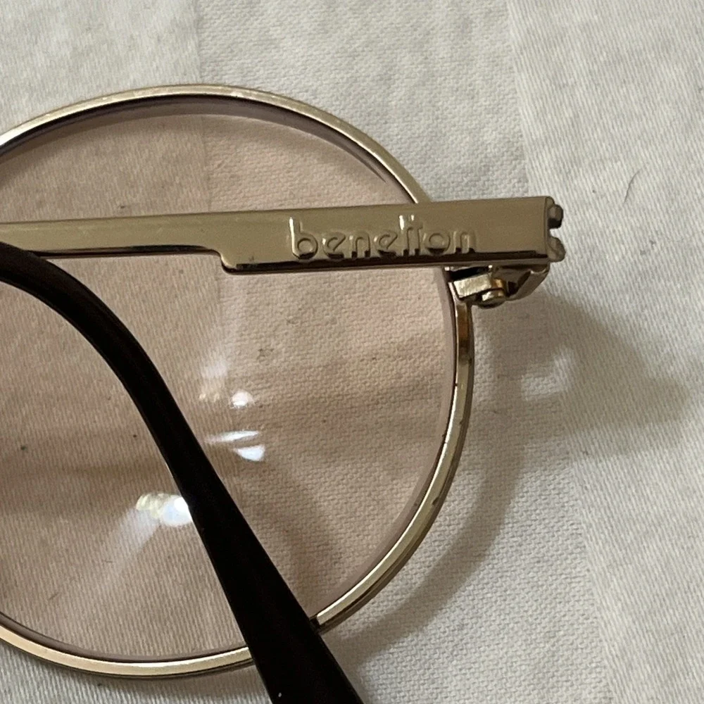 Vintage Glasses Benetton METAL Gold Oval Glasses Frame